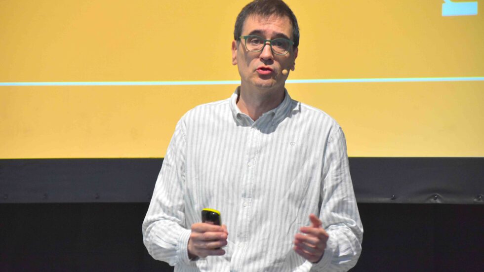 Enrique Gómez. VI Encuentro de Redes de Talleres de la Posventa Plural.